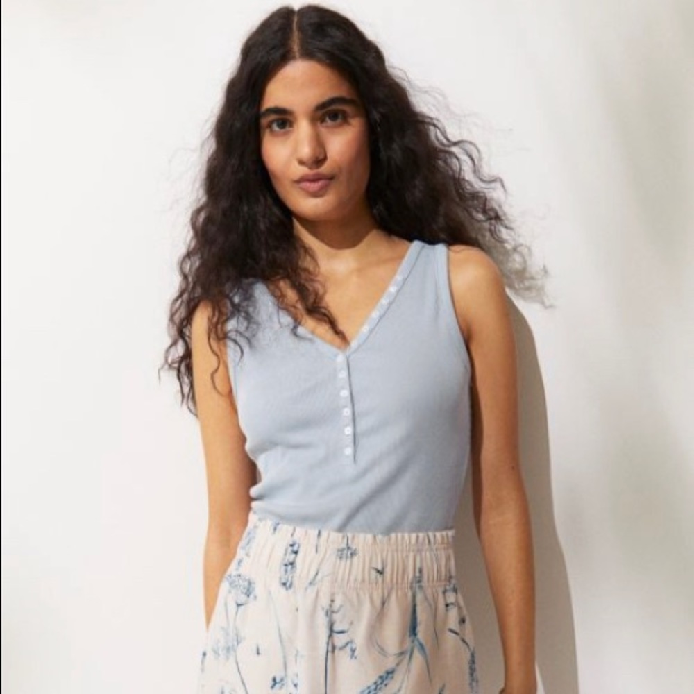 H&M blue button detail tank